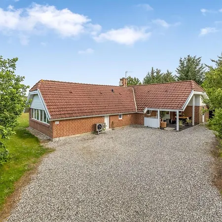 Sylvi - 1-7km From The Sea In Western Jutland By Interhome
